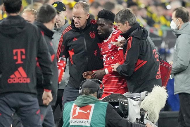 Canadian star Alphonso Davies back training with Bayern Munich after blow to head | iNFOnews.ca Canadian star Alphonso Davies back training with Bayern Munich after blow to head | iNFOnews.ca
