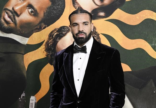 Drake's owl logo on Barcelona jersey for clásico at Madrid | iNFOnews.ca