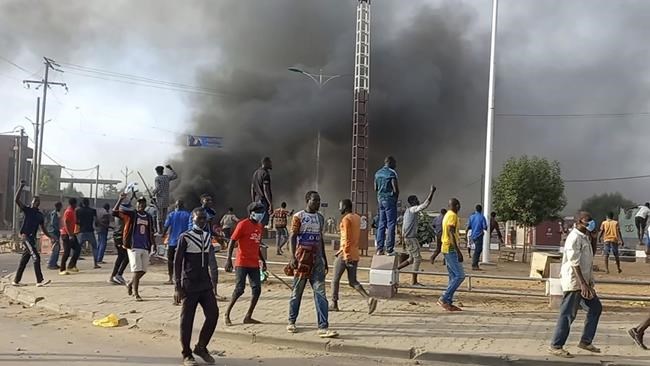 Security forces kill at least 60 as protests engulf Chad | iNFOnews.ca Security forces kill at least 60 as protests engulf Chad | iNFOnews.ca