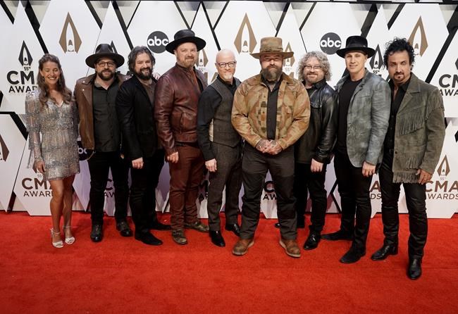 Zac Brown Band says Vancouver show cancelled after crew members turned away at border | iNFOnews.ca