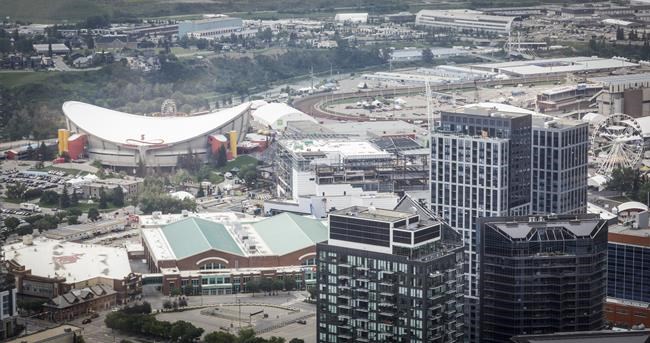 Alberta premier Danielle Smith calls for new arena in Calgary | iNFOnews.ca