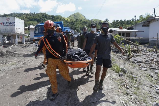 Philippine storm victims feared tsunami, ran toward mudslide | iNFOnews.ca Philippine storm victims feared tsunami, ran toward mudslide | iNFOnews.ca