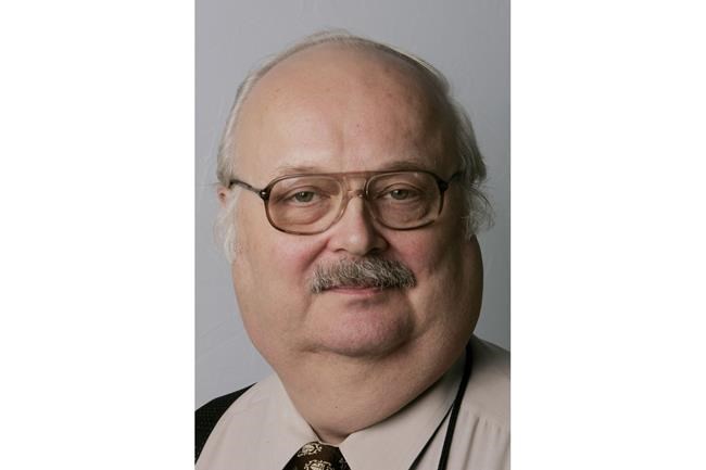Randolph E. Schmid, AP science writer with light touch, dies | iNFOnews.ca Randolph E. Schmid, AP science writer with light touch, dies | iNFOnews.ca