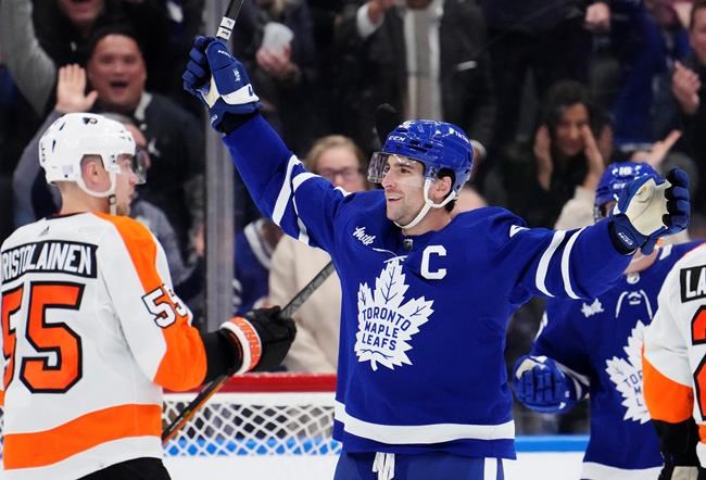 Tavares bags 11th career hat trick, Maple Leafs down Flyers to snap four-game slide | iNFOnews.ca