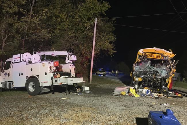 Safety board renews school bus seat belt call after crash | iNFOnews.ca CP192645153