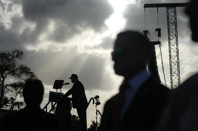 Biden slams GOP while Trump urges voters to reject Democrats | iNFOnews.ca