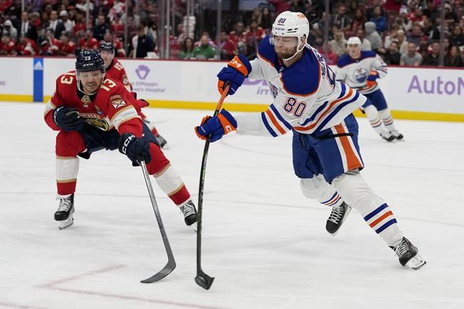 Skinner's 40 saves help Oilers defeat Panthers 4-2 | iNFOnews.ca