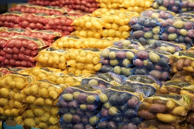 Rising food costs take a bite out of Thanksgiving dinner | iNFOnews.ca Rising food costs take a bite out of Thanksgiving dinner | iNFOnews.ca