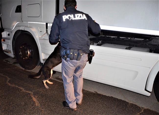Italy arrests 12 in high-speed migrant smuggling ring | iNFOnews.ca
