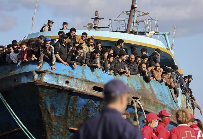 Greece: 7 Egyptians held, suspected of crewing migrant boat | iNFOnews.ca