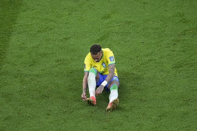 Neymar to miss Brazil's last group game at World Cup | iNFOnews.ca
