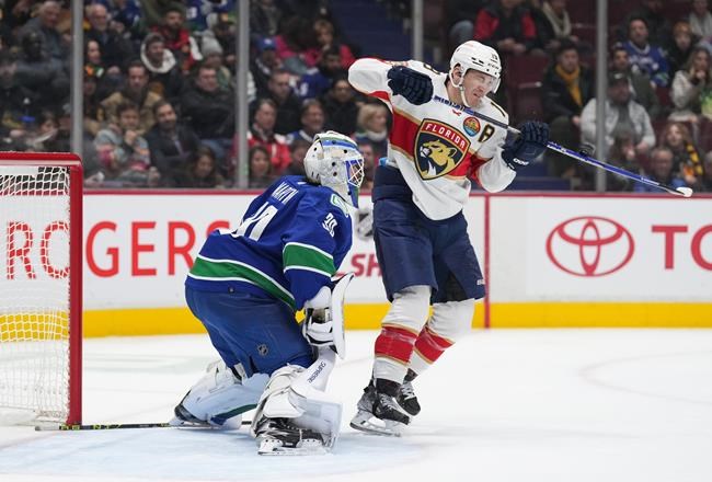 Bennett scores twice, Panthers end skid with 5-1 win over struggling Canucks | iNFOnews.ca