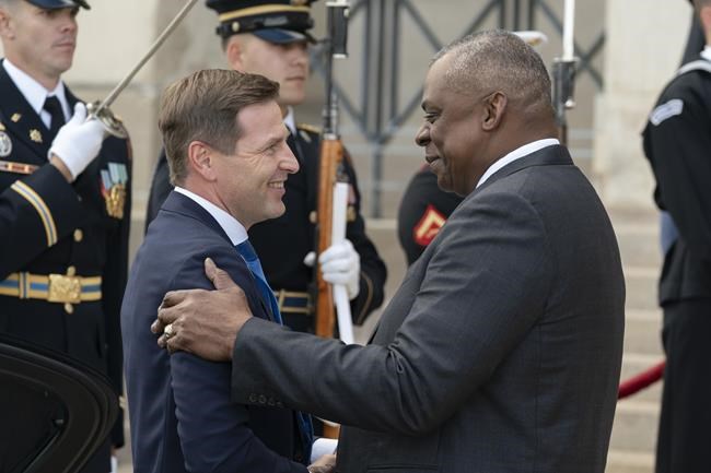 Keep COVID military vaccine mandate, defense chief says | iNFOnews.ca Keep COVID military vaccine mandate, defense chief says | iNFOnews.ca
