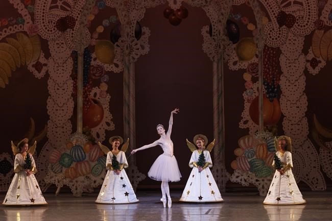 Review: A Sugarplum Fairy waves a sweet 'Nutcracker' goodbye | iNFOnews.ca CP1171920051