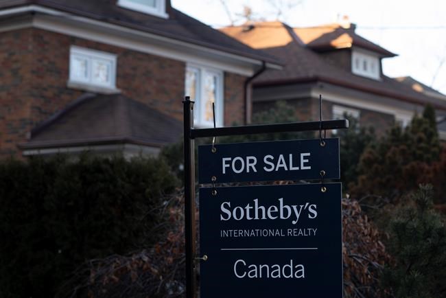 Housing market decline continues as Toronto home sales drop 49 per cent from year ago | iNFOnews.ca