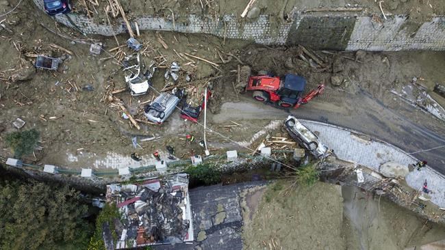 Italian firefighters find 12th victim of Nov. 26 landslide | iNFOnews.ca CP884084029