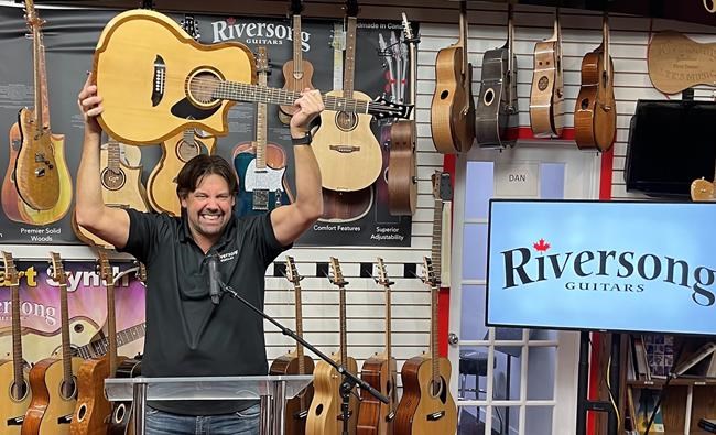 Kamloops, B.C., company slays industry giants to win acoustic guitar of the year | iNFOnews.ca