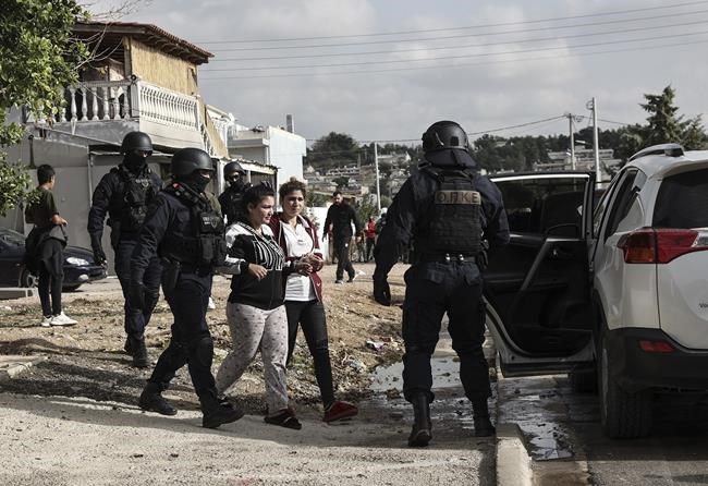 Greece: 3rd night of riots over police shooting of Roma teen | iNFOnews.ca Greece: 3rd night of riots over police shooting of Roma teen | iNFOnews.ca