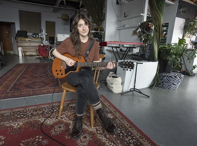 The music subgenre sadcore finds a new life with a new generation | iNFOnews.ca The music subgenre sadcore finds a new life with a new generation | iNFOnews.ca