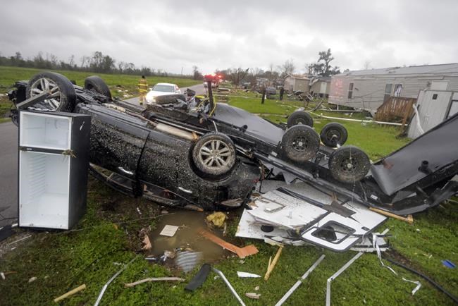 South cleans up from tornadoes as blizzards advance north | iNFOnews.ca