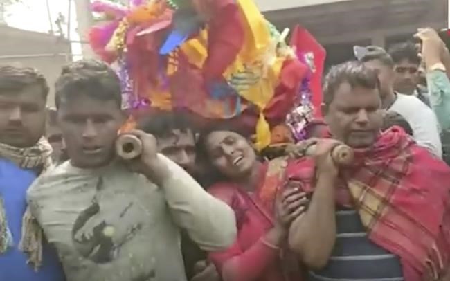 Suspected tainted liquor kills at least 31 in eastern India | iNFOnews.ca Suspected tainted liquor kills at least 31 in eastern India | iNFOnews.ca
