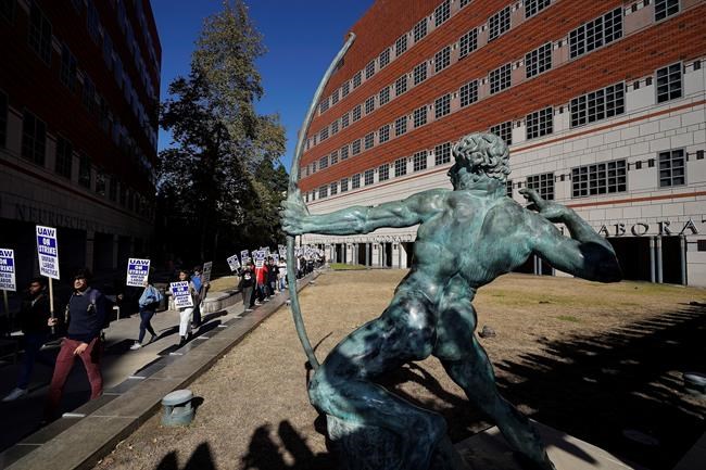 University of California, workers reach deal to end strike | iNFOnews.ca CP711639195