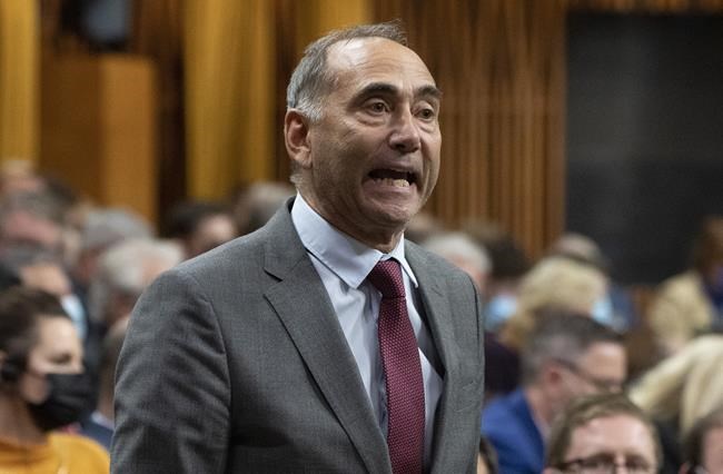 Conservative MP criticized over refusal to help Quebec family of 'illegal refugees' | iNFOnews.ca