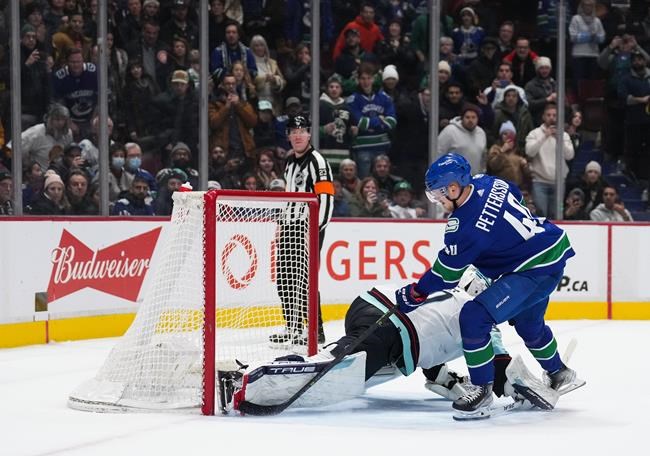 Pettersson nets shootout winner, scores two others as Canucks top Kraken 6-5 | iNFOnews.ca