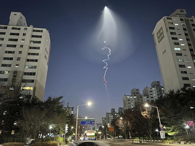 South Korea's unannounced rocket launch causes UFO scare | iNFOnews.ca South Korea's unannounced rocket launch causes UFO scare | iNFOnews.ca
