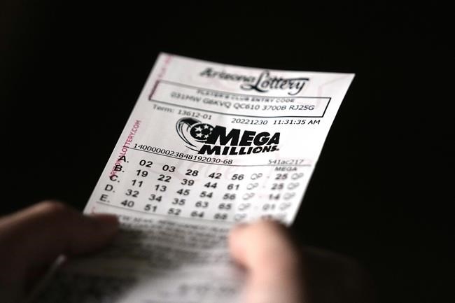 Mega Millions jackpot climbs to $785M after no big winner | iNFOnews.ca