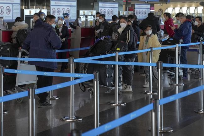 Experts question Ottawa's negative COVID-19 test for air travellers from China | iNFOnews.ca Experts question Ottawa's negative COVID-19 test for air travellers from China | iNFOnews.ca