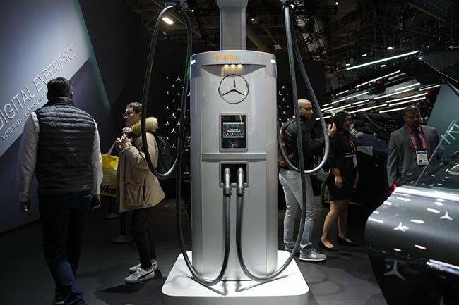 Mercedes to build its own electric vehicle charging network | iNFOnews.ca CP683447473