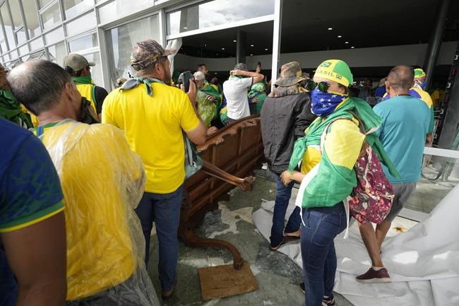 Brazil and Jan. 6 in US: Parallel attacks, but not identical | iNFOnews.ca