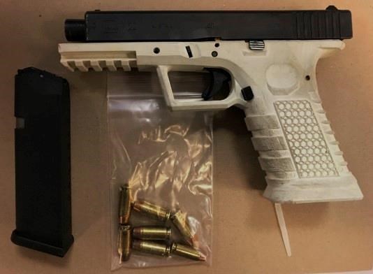 US authorities charge more than 100 with gun, drug crimes | iNFOnews.ca CP2040684279