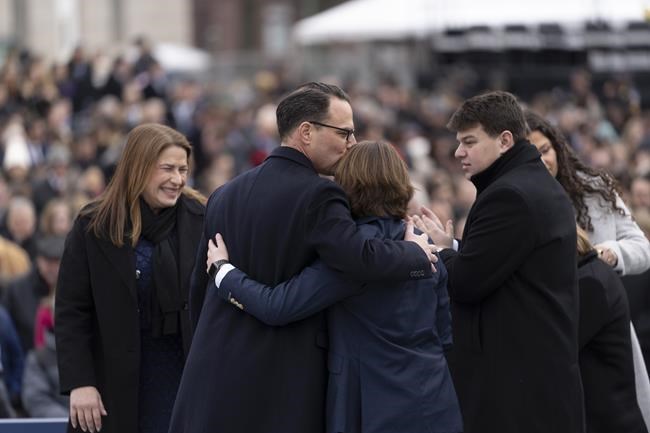 Shapiro takes oath of office as Pennsylvania's new governor | iNFOnews.ca