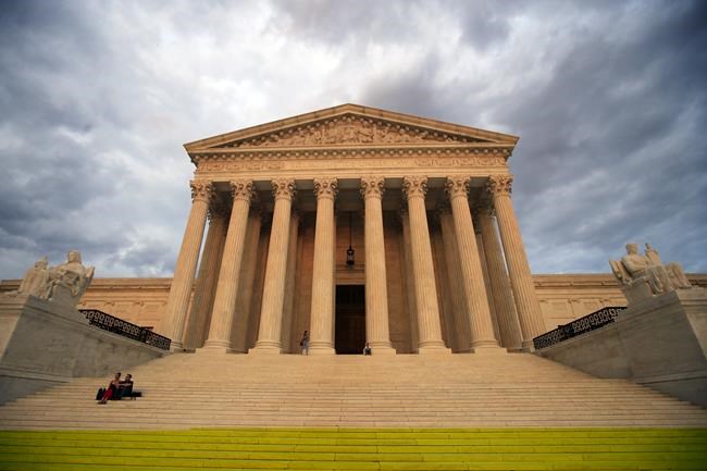 Justices seem to lean toward deaf student in education case | iNFOnews.ca