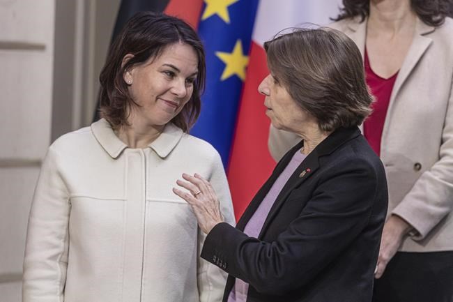 Minister: Germany won't block Poland giving Ukraine tanks | iNFOnews.ca