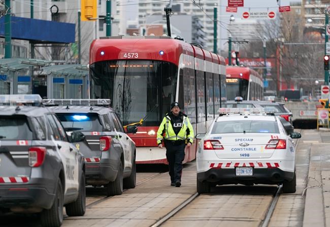 Woman injured after stabbing on Toronto streetcar in latest violence on transit | iNFOnews.ca