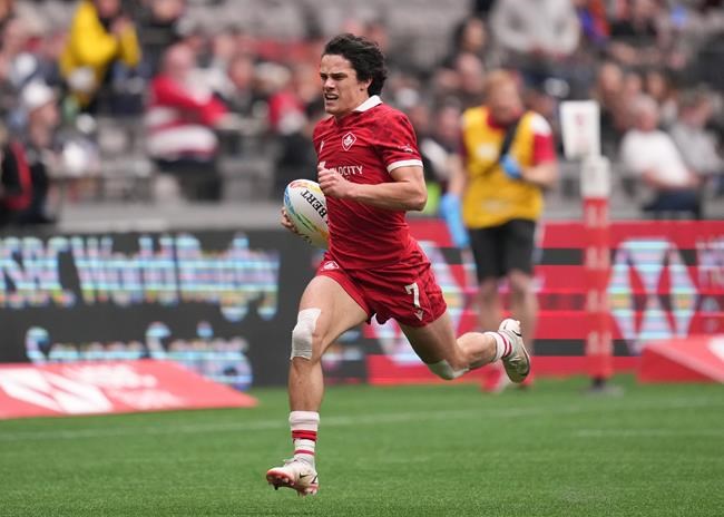 Canadian men and women both feel the heat at HSBC Sydney Sevens | iNFOnews.ca