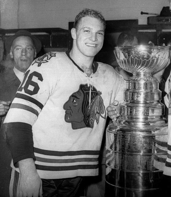 Hockey Hall of Famer Bobby Hull dead at 84; First NHLer to score more than 50 goals | iNFOnews.ca