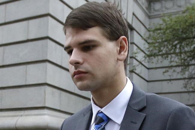 Man charged with killing mom at sea seeks grand jury minutes | iNFOnews.ca