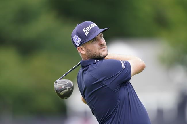 Maple Leafs happy to be on Pendrith's golf bag as Canadian partners with Arnett | iNFOnews.ca