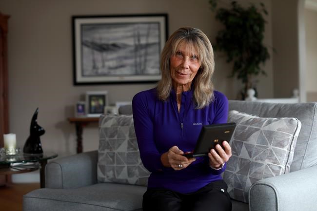 Elaine Tanner, 1960s swimming superstar, cherishes rare medal that Canada wanted back | iNFOnews.ca