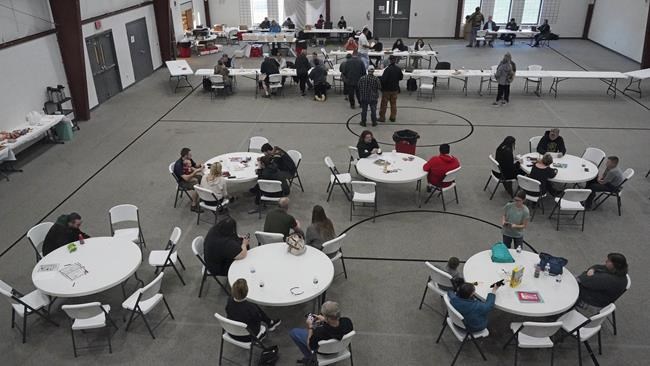 Wary residents return home after toxic train derailment | iNFOnews.ca