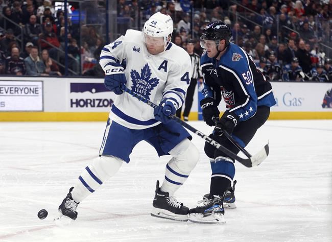 Tavares scores 2, Maple Leafs beat Blue Jackets 3-0 | iNFOnews.ca