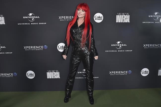 Shania Twain says she's grateful to be 'alive' and 'healthy' for her comeback | iNFOnews.ca
