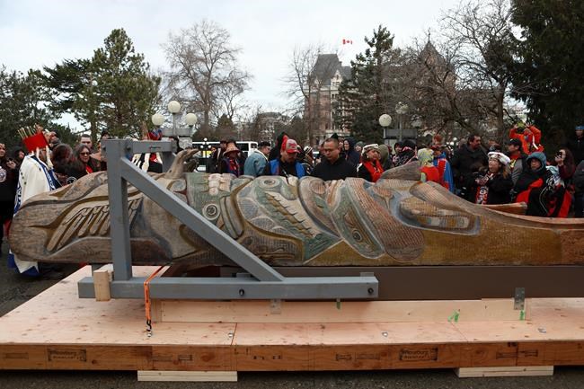 Totem at Royal B.C. Museum on way home to Central Coast after repatriation ceremony | iNFOnews.ca