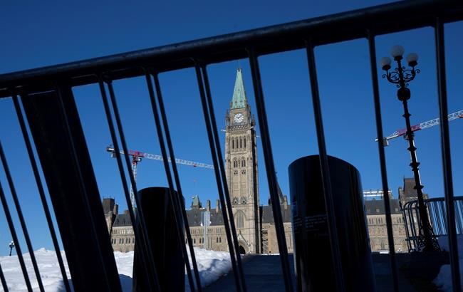 Handful of protesters mark anniversary of Emergencies Act invocation in Ottawa | iNFOnews.ca