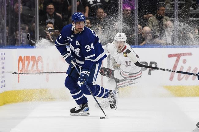 Matthews returns from injury, Nylander stays hot as Maple Leafs down Blackhawks | iNFOnews.ca