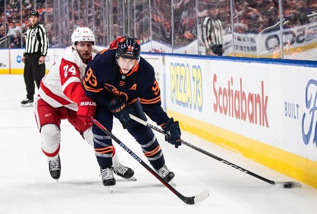 Suter's shootout winner lifts Red Wings past Oilers for fourth straight victory | iNFOnews.ca Suter's shootout winner lifts Red Wings past Oilers for fourth straight victory | iNFOnews.ca